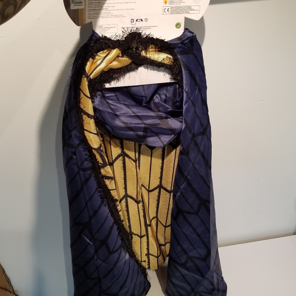 Wonder Woman Kid's Cape (Ages 4+)